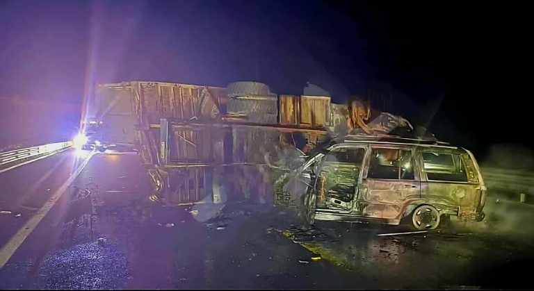 Accidente en carretera Zacapu-Panindícuaro deja un muerto y tres vehículos calcinados