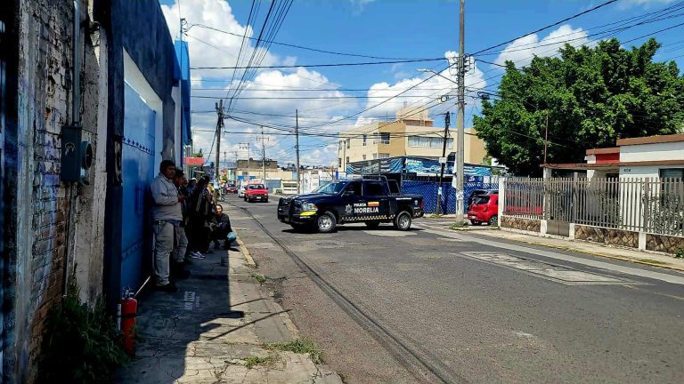 Fuga de gas L.P. provoca flamazo y moviliza a los cuerpos de auxilio, en Morelia