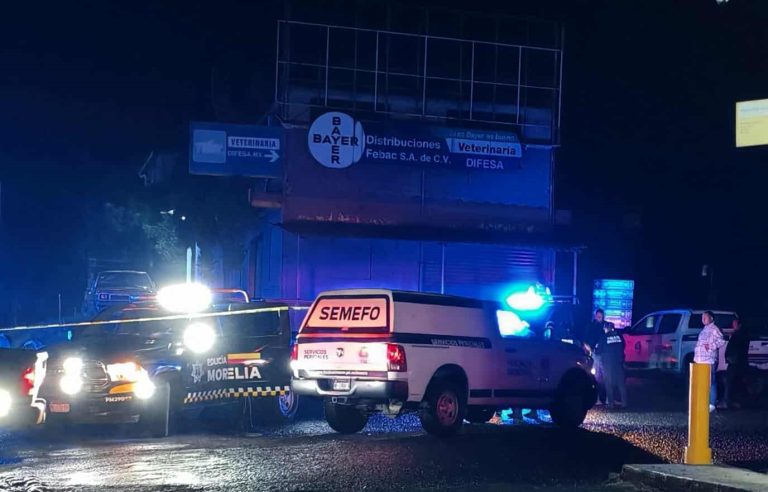 Hombre muere atropellado en la carretera Morelia-Pátzcuaro