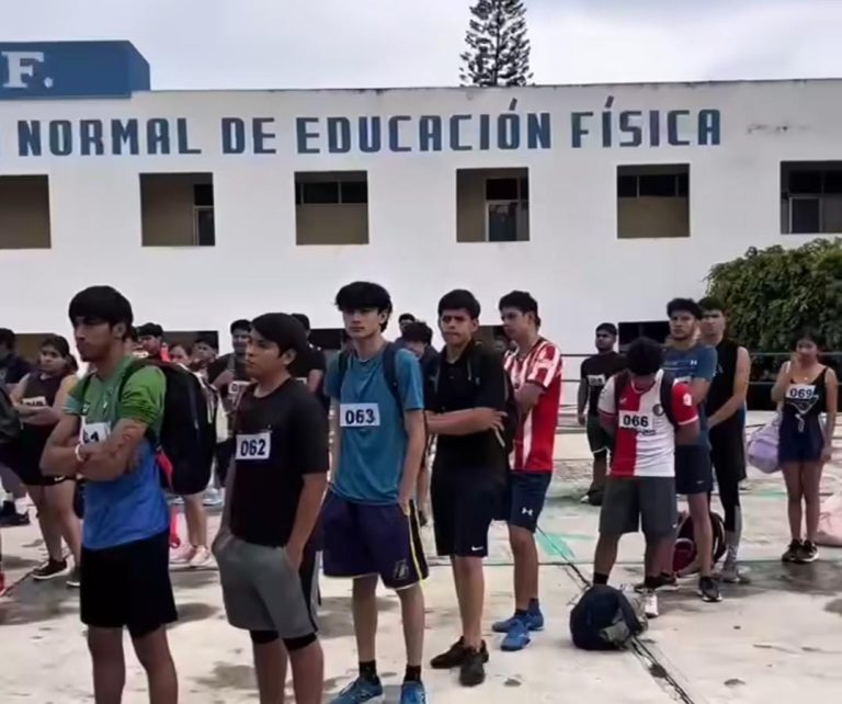 Los mil 600 jóvenes que no pudieron ingresar a las normales, pueden elegir otras instituciones como el IMCED