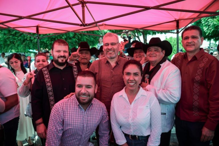 Dice gobernador a «Los Hermanos Jiménez» que no hay censura, que los recontraten