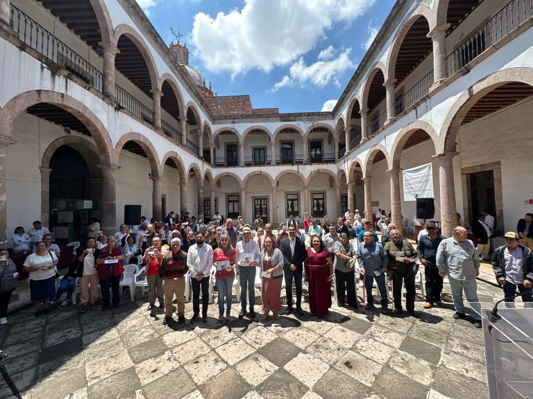 Apoyo directo a familias migrantes, entrega de tarjetas Finabien en Michoacán: Semigrante