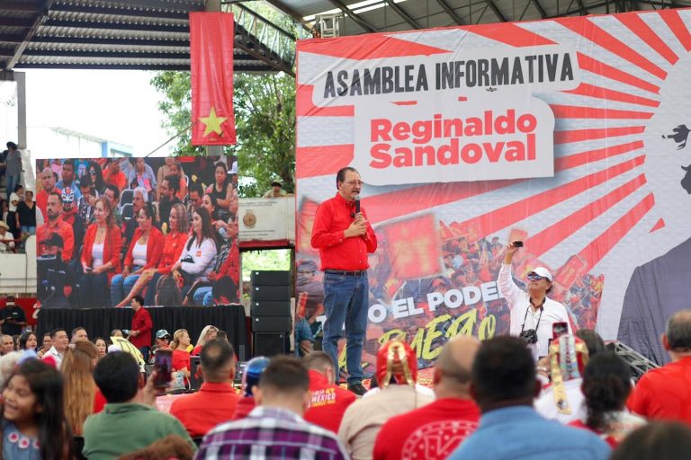 Asamblea del PT: discursos y aplausos al gobierno federal, pero sin informes claros