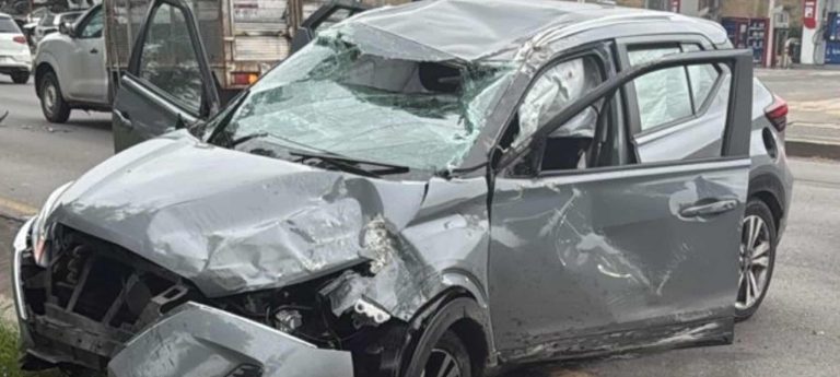 Volcadura automovilística deja a mujer herida en el Libramiento Norte de Morelia 