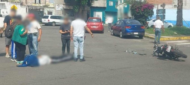 Motociclista resulta herido tras chocar contra auto en la avenida Solidaridad, Morelia 