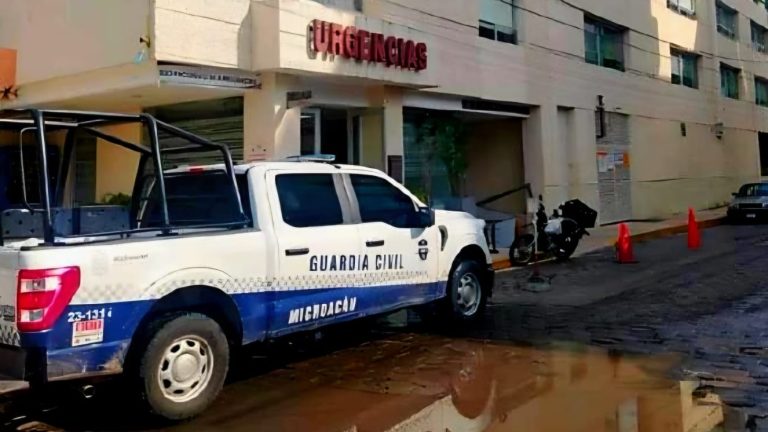 Dos hombres baleados en intento de asalto, en Macroplaza Estadio
