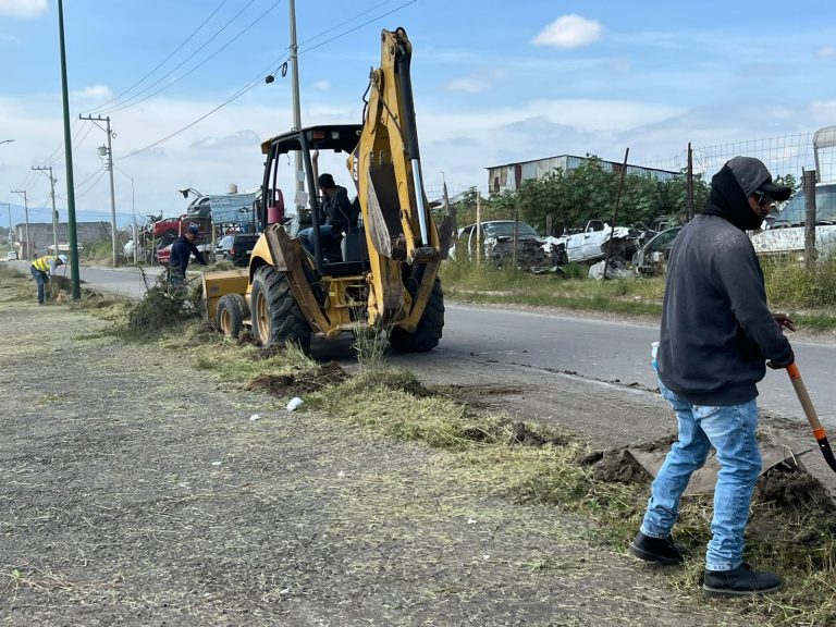 Gobierno de Morelia, ciudadanía e iniciativa privada realizan jornada integral en avenida Oscar Chávez