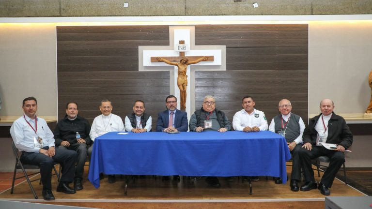 Fortalecen lazos para la construcción de la paz, Iglesia católica y SSP