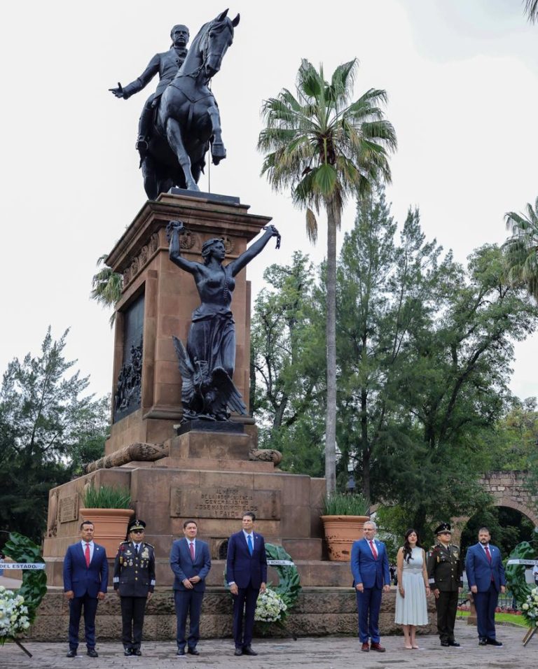 La democracia no es un regalo eterno, es obra colectiva, exalta alcalde en el 260 aniversario del natalicio de Morelos