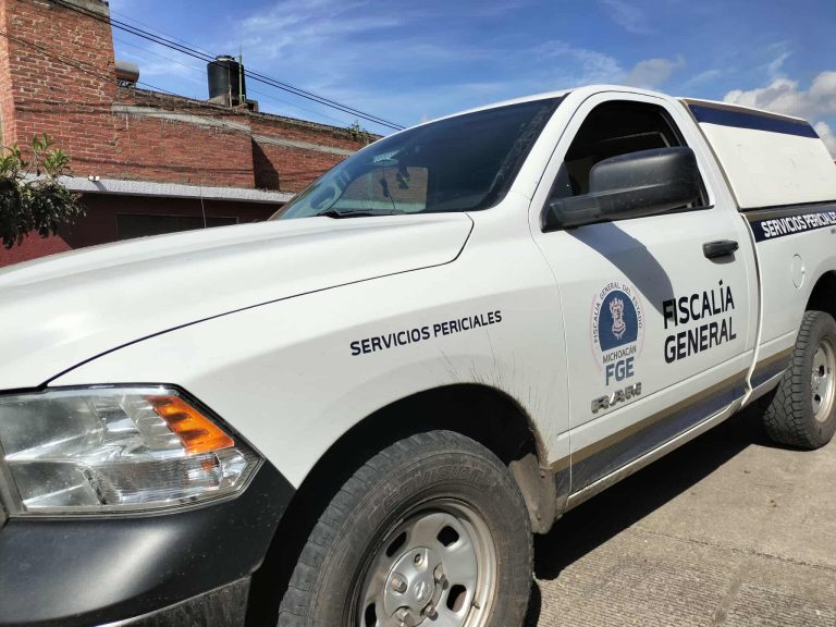 Mujer enferma muere afuera de un consultorio de Farmacias Similares ubicado en Morelia