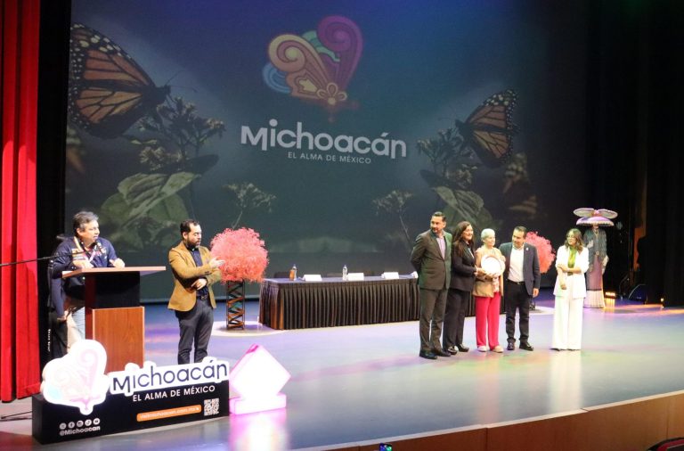 Michoacán recibe a más de 500 guías de turistas de 8 países y 20 estados: SecTur