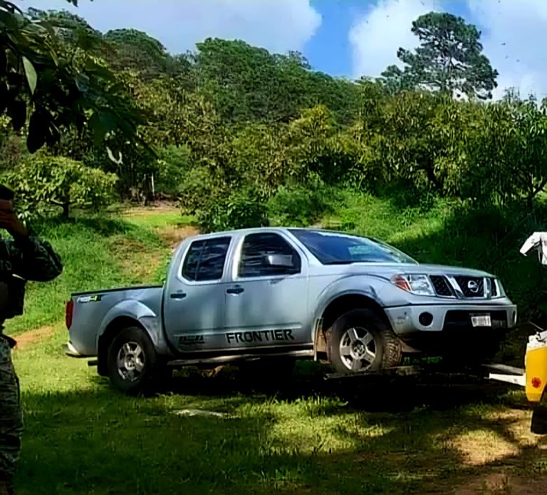 Aseguran camioneta ligada a ataque contra retén en Zumpimito; transportaba 15 kilos de droga
