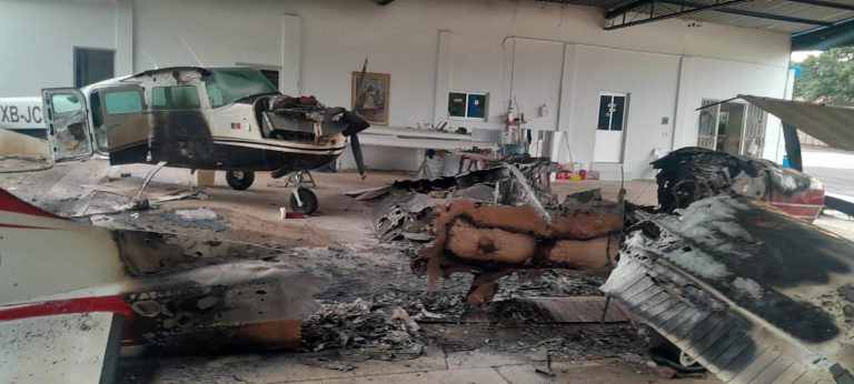 Ataque armado y con drones deja tres aeronaves dañadas en Tepalcatepec