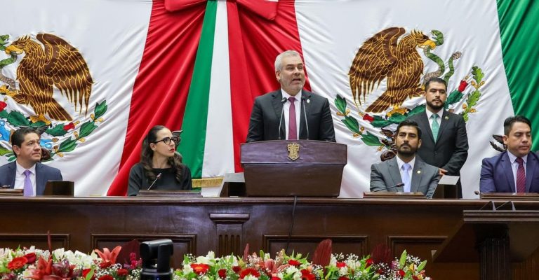 Delinea gobernador avances en infraestructura, seguridad y reformas legales en su cuarto informe