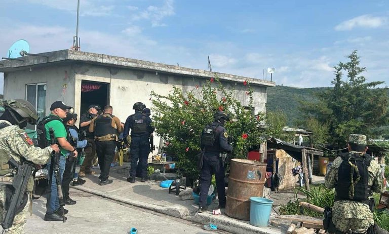 Golpeados y sin sus armas, localizan con vida a los dos agentes de la SSPC