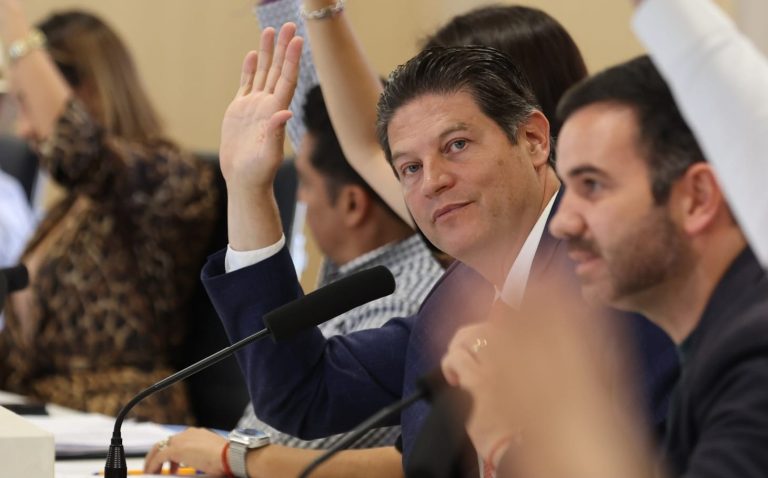 Brindan certeza jurídica para miles de morelianos