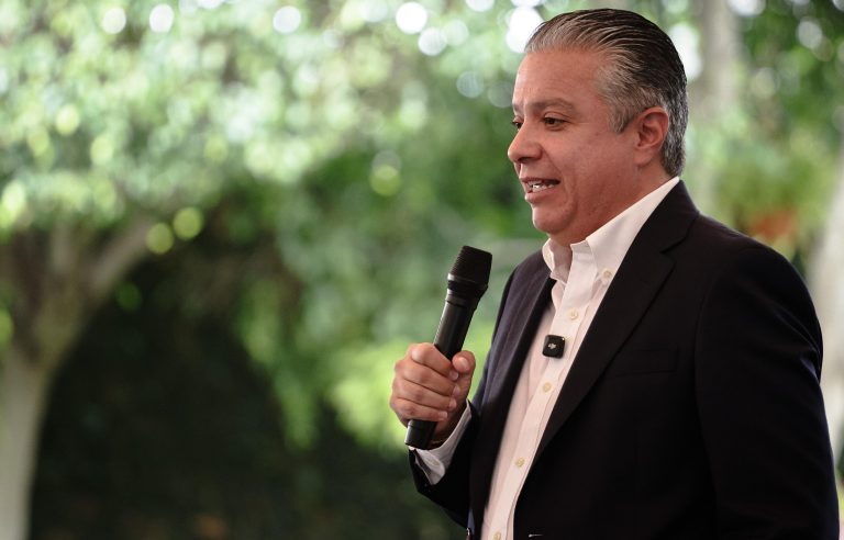 La nueva realidad de Michoacán la construimos autoridades y sociedad: Luis Navarro