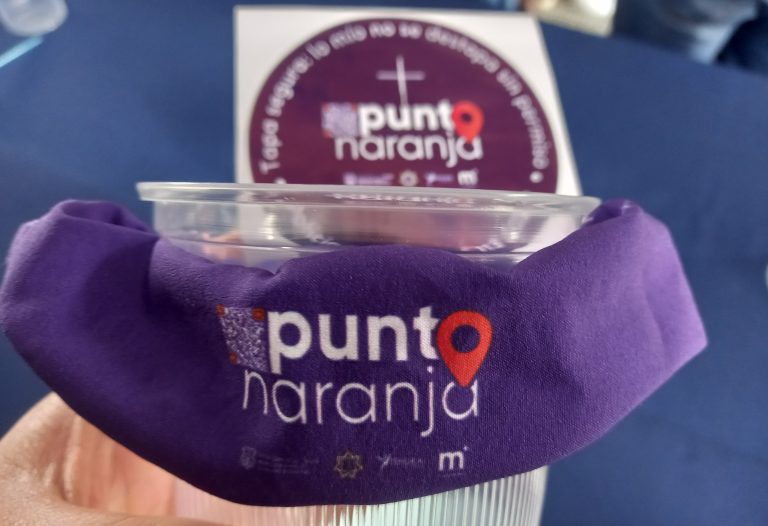 Lanzan prueba piloto «Tapa Segura», para evitar que bebidas sean adulteradas