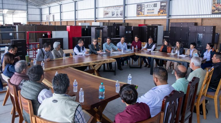 Se unen UMSNH y sector productivo de Ciudad Hidalgo para apuntalar la industria maderera 
