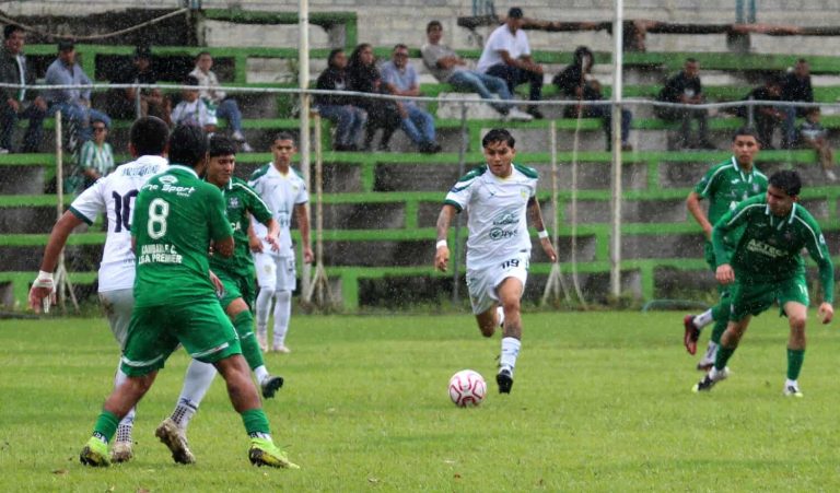 Suma Aguacateros de Uruapan cuatro derrotas y un solo juego ganado