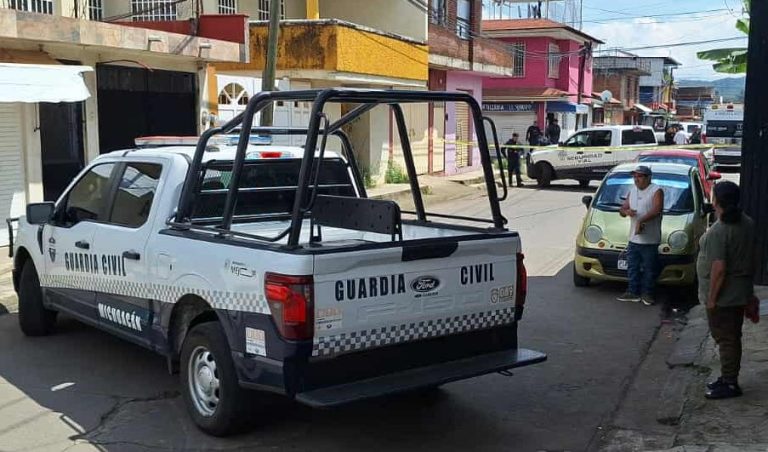 De 29 y 15 años de edad, los dos ejecutados en barbería de la colonia Tierra y Libertad