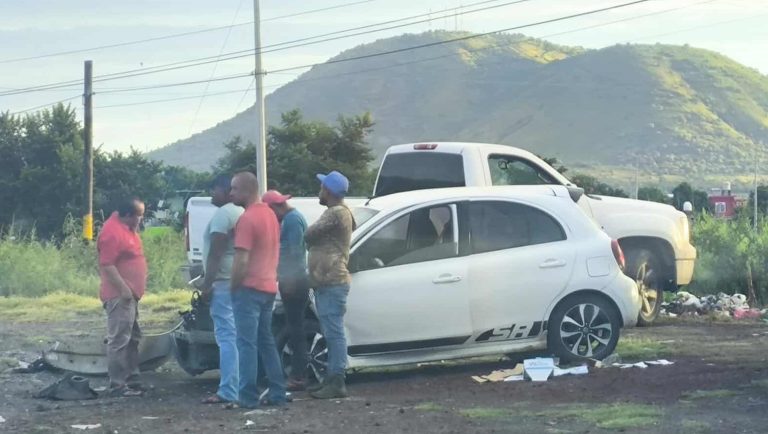 Grave accidente múltiple en la carretera Múgica-LC deja una joven herida