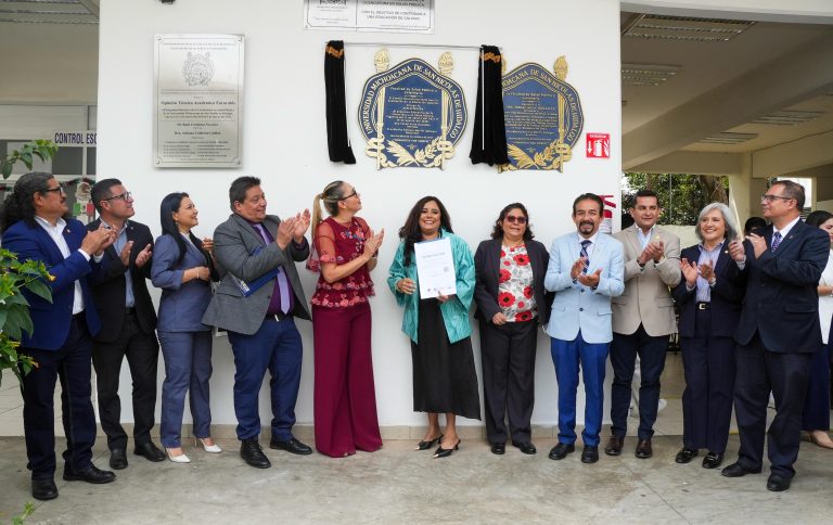 Licenciatura en Salud Pública de la UMSNH obtiene su primera acreditación; Yarabí Ávila recibe el dictamen por parte de los CIEES