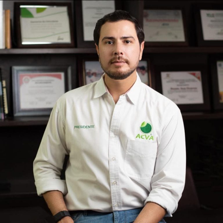 Localizan asesinado a Bernardo Bravo, líder limonero en Apatzingán