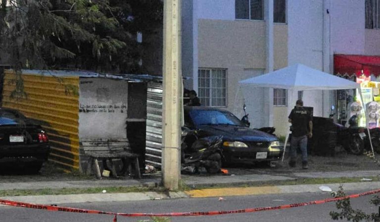 Pistoleros en moto disparan contra taller mecánico en Zamora