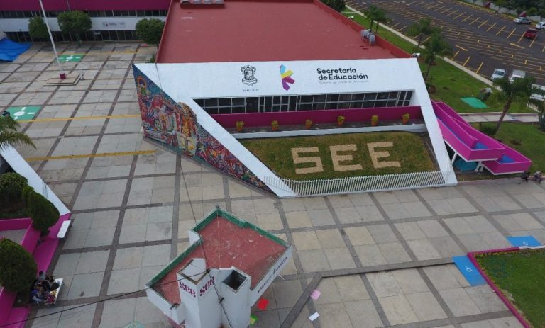 Detectan servidores públicos con doble función en educación; deberán reintegrar pagos