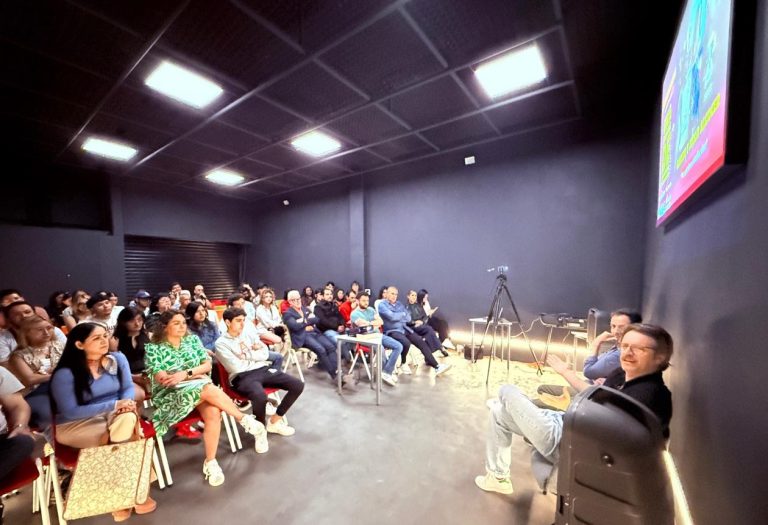 Debaten sobre el futuro de la industria del cine en máster class