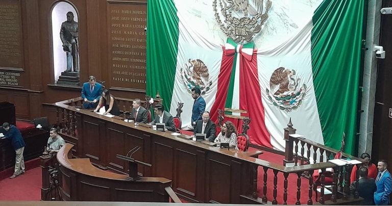 Diferencia de más de 96 mdp gastados en el Legislativo, sin comprobar en primer semestre, exhibe división en bloque 4T