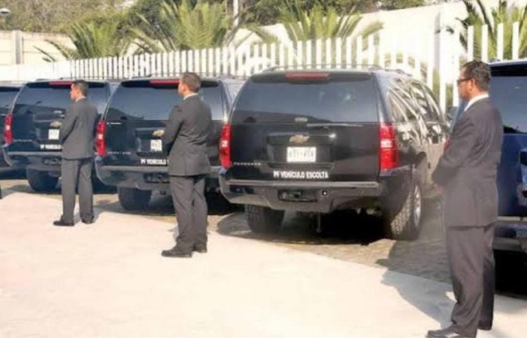 Delincuentes despojan de camioneta y armamento a escoltas de la diputada Anabet Franco Carrizales