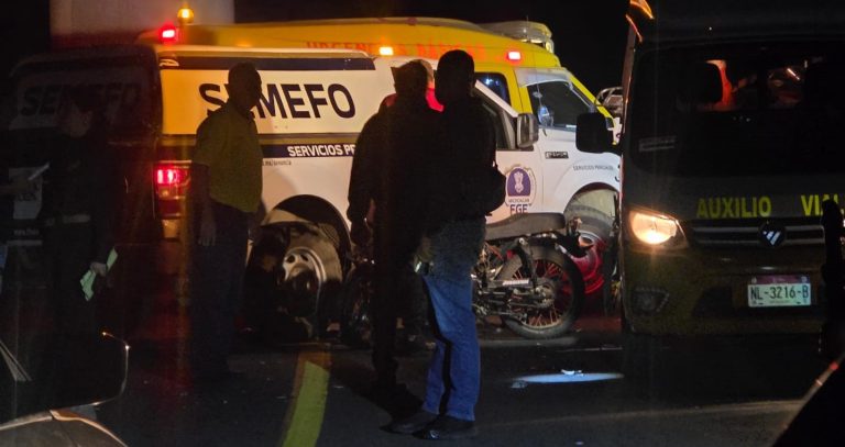 Dos hombres mueren al chocar sus motocicletas, en la carretera Zamora–La Barca