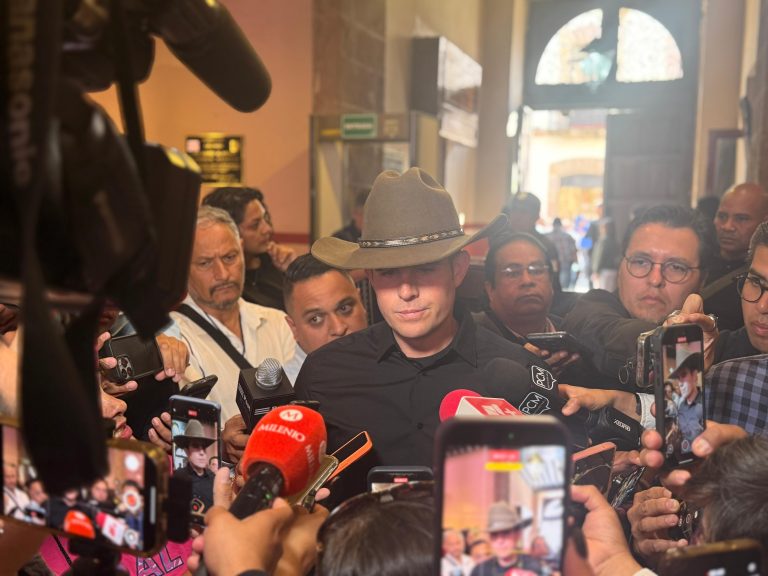 Diputado independiente respalda que Grecia Quiroz continúe el proyecto de Manzo