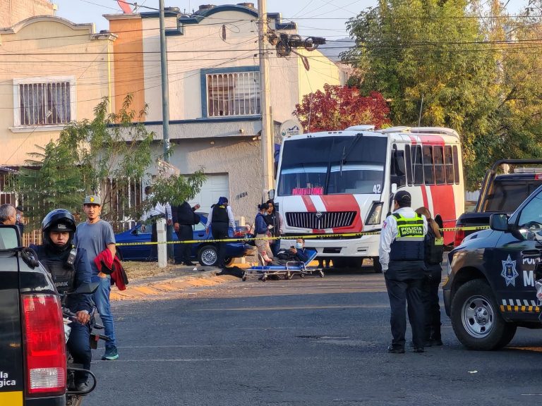 Empistolado asesina a pasajero de camión en Villas de la Loma en Morelia, deja 5 heridos