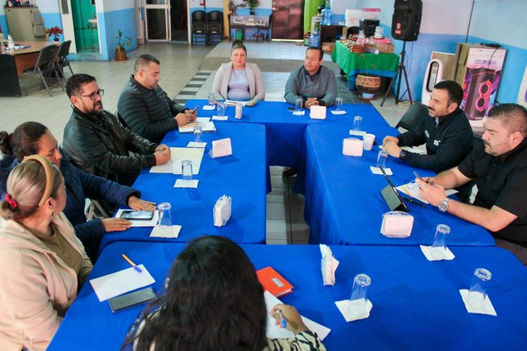 Afinan detalles para actividades decembrinas en el Mercado de Abastos