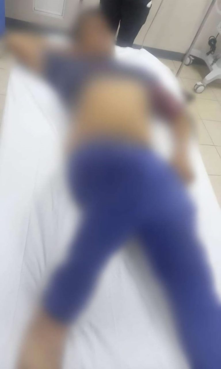 Balean a joven cuando se dirigía a su trabajo en Apatzingán; el agresor sería un conocido