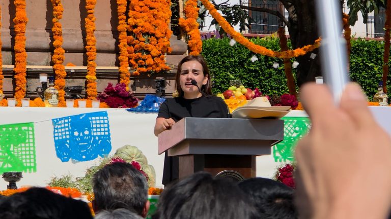 «Mataron al mejor presidente de México, al único que se atrevió a levantar la voz»: viuda de Manzo