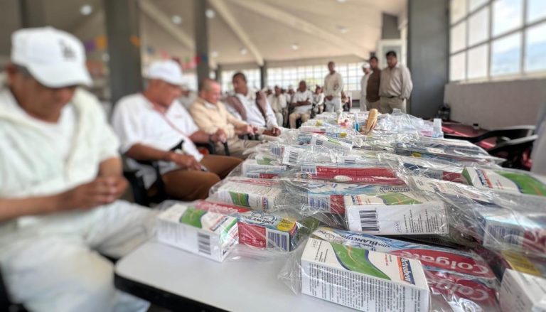 Feria de la Salud llega a más de 200 adultos mayores de centros penitenciarios