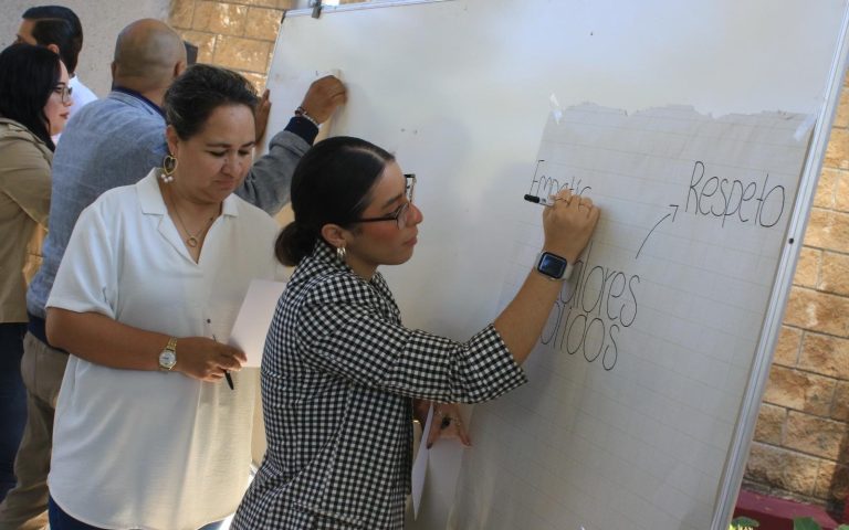 Se prepara personal penitenciario para un mejor desempeño laboral