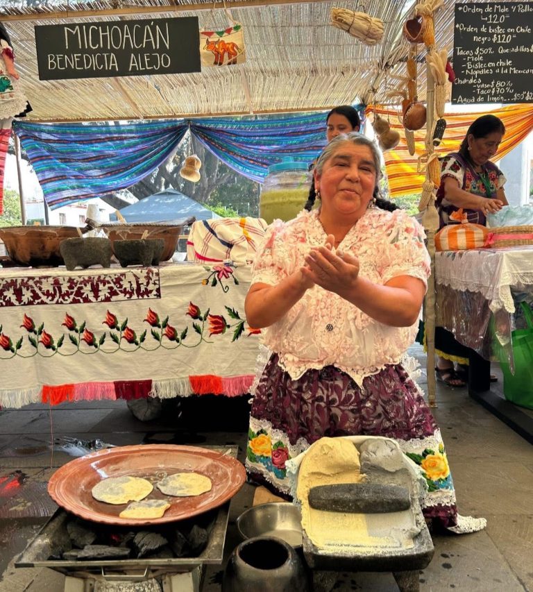 Cocineras Tradicionales michoacanas llevan su sabor a foro mundial de gastronomía