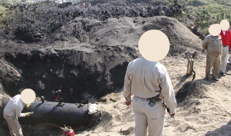 Inicia investigación por localización de toma clandestina en ducto de PEMEX, en Cuitzeo, Michoacán