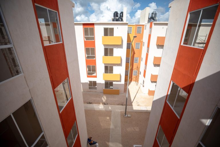 Entérate cómo acceder a una vivienda para el bienestar a través del INFONAVIT