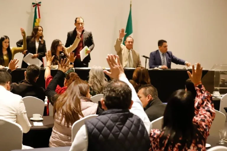 Aprueban legisladores 49 leyes de ingresos municipales