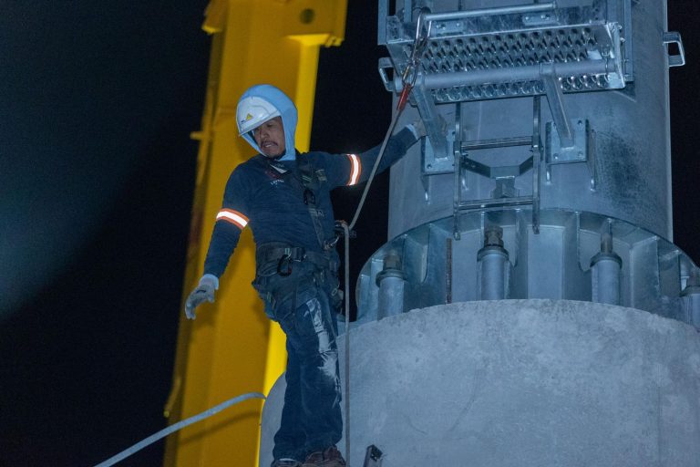 Continúan jornadas nocturnas en construcción del teleférico para contener tráfico: Gladyz Butanda