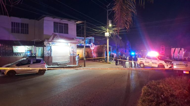 Ataque armado en una vulcanizadora deja 2 lesionados, en la colonia Santa Catarina Uruapan
