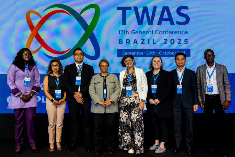 Investigador de la UNAM Morelia, elegido Miembro Joven de La Academia Mundial de Ciencias