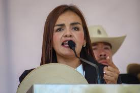 Alcaldesa de Uruapan denuncia extorsión de fuerzas federales, pide apoyo a Harfuch