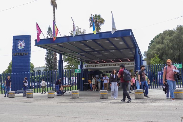 Asegura rectora que este lunes nicolaitas recibirán el pago del 100 % de aguinaldo